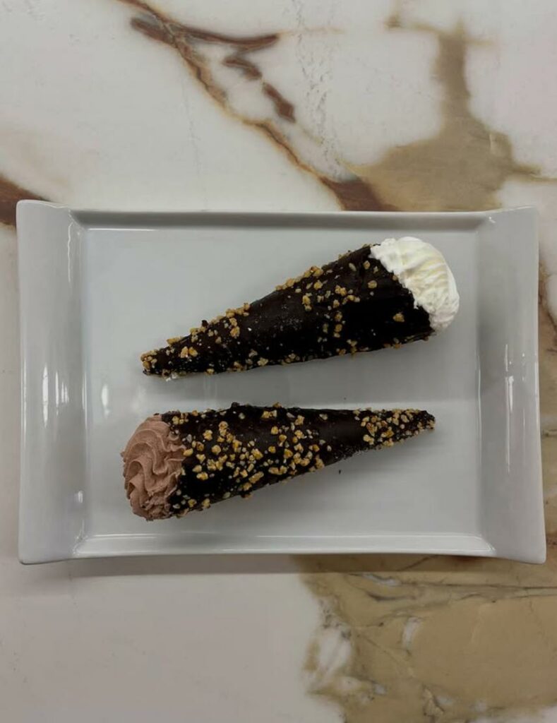 cucurocho de chocolate y almendra forn garcia castellon